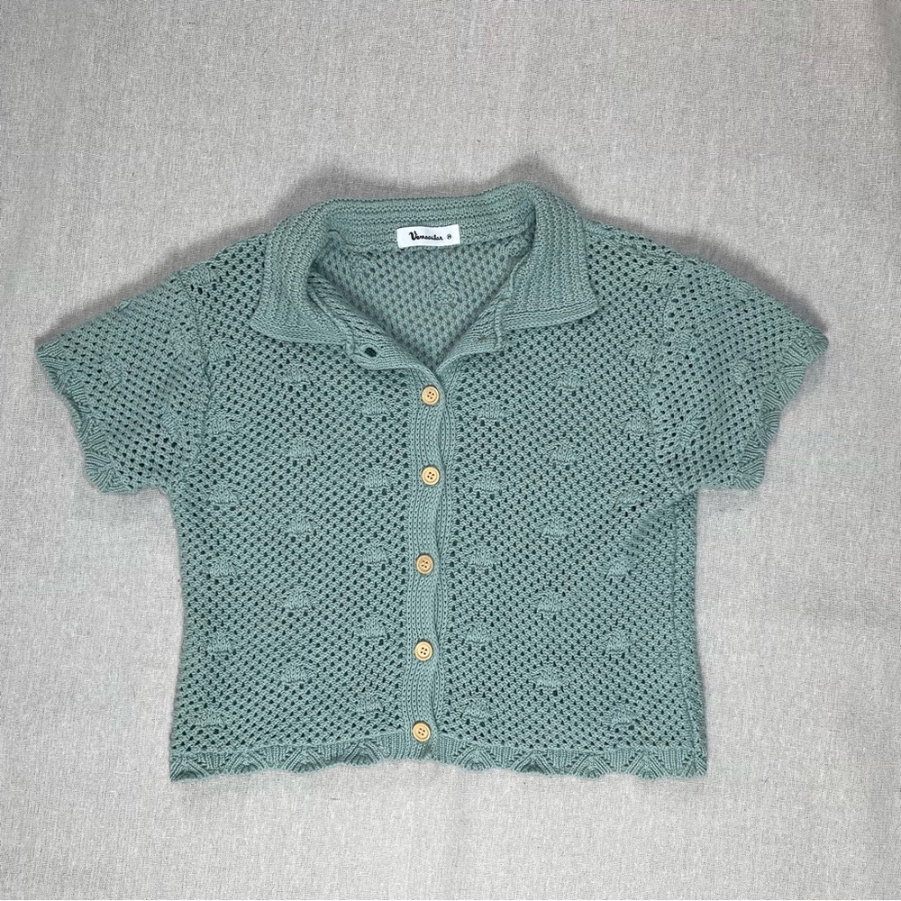 Vernacular | Short Blue-Green Sleeve Button Down Open-Knit Top | Medium